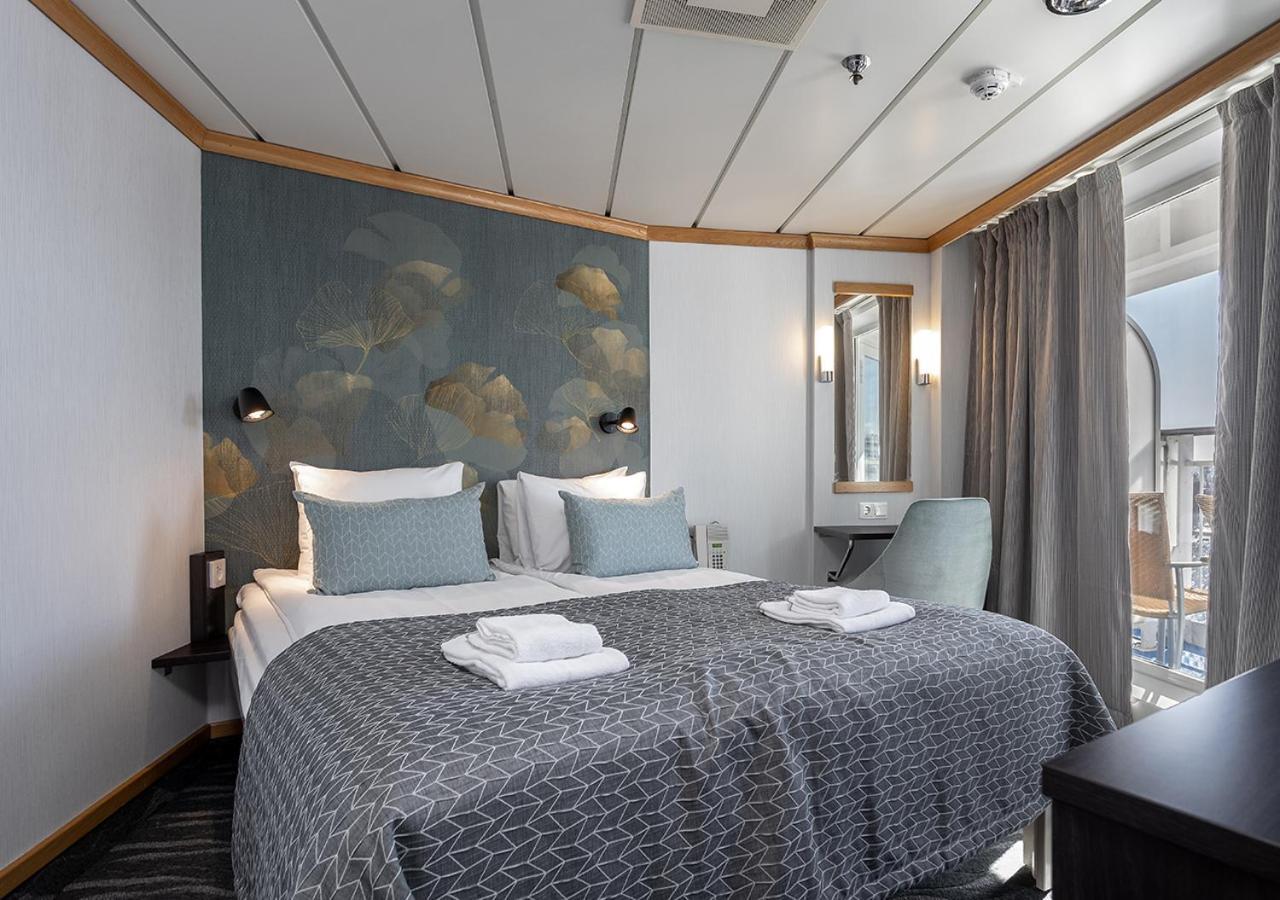 Viking Line Ferry Gabriella - 2-Night Cruise Stockholm-Helsinki-Stockholm Hotel Exterior photo